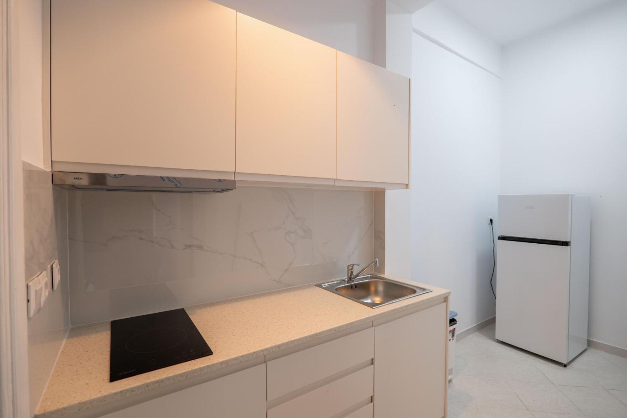 Hoteleks Inn & Suites Sarandë 外观 照片