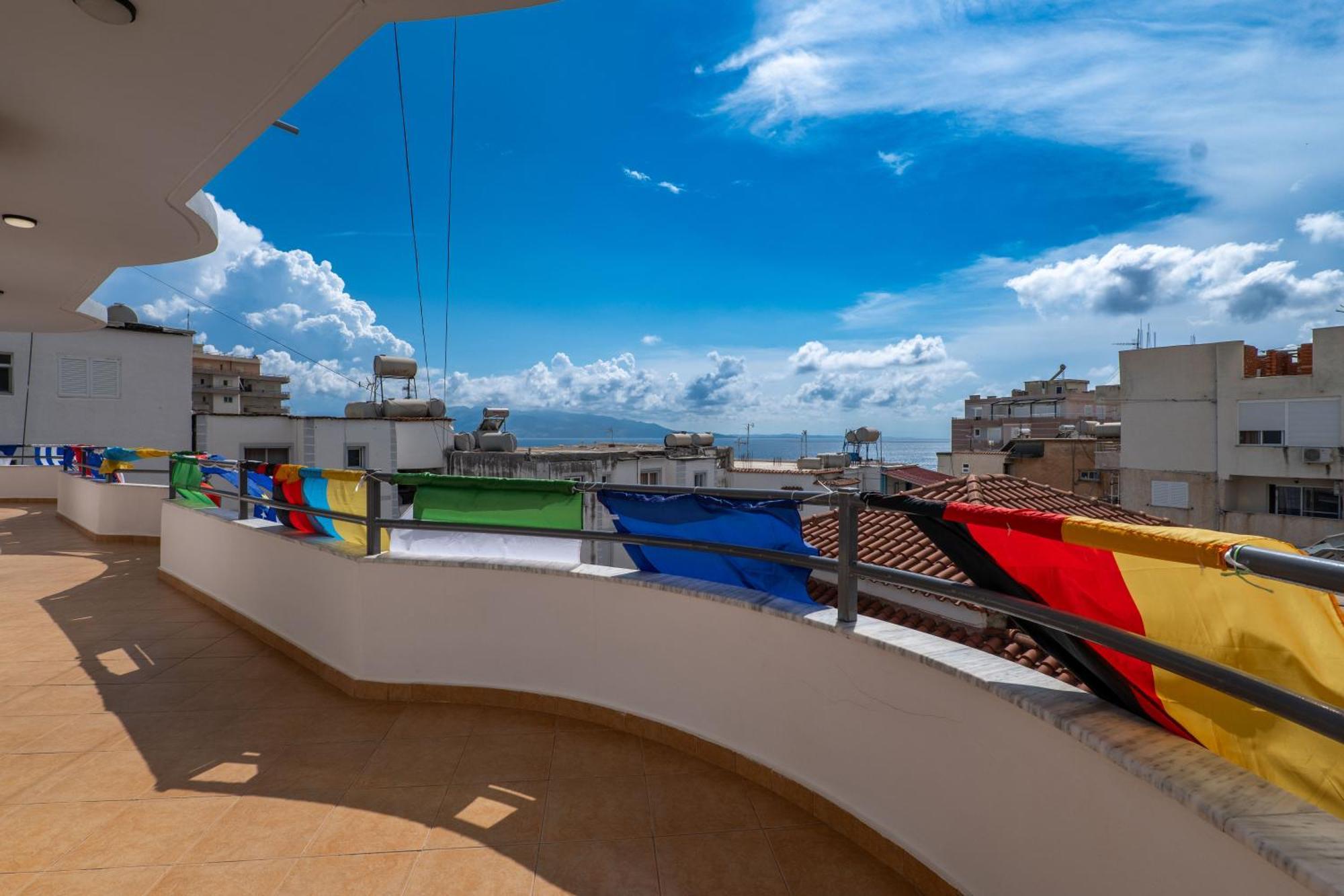 Hoteleks Inn & Suites Sarandë 外观 照片