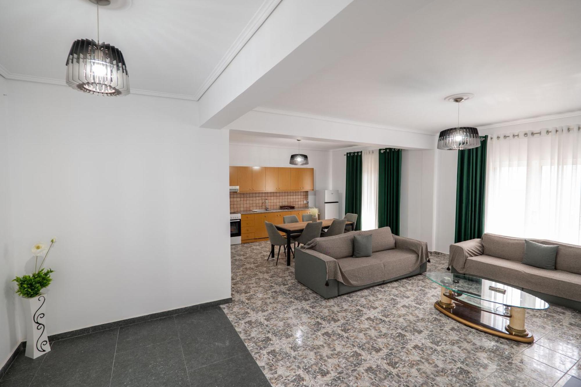 Hoteleks Inn & Suites Sarandë 外观 照片